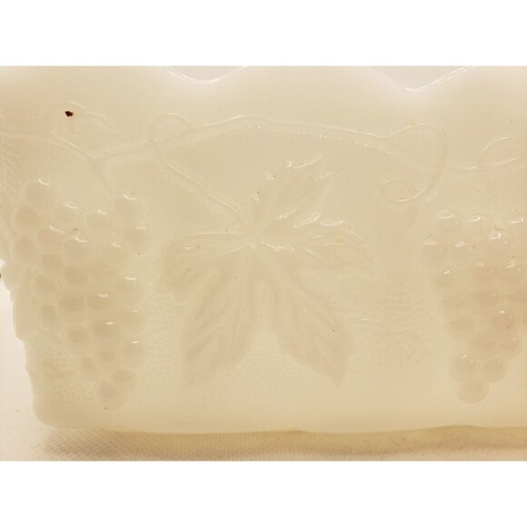 Anchor Hocking Milk Glass Loaf 8" x 3" Fire King Ware Planter Grape Vine White - Picture 5 of 9
